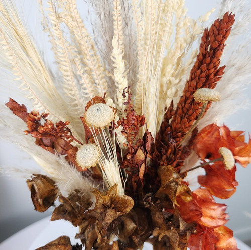 Arranjo Desidratado Delicadeza Pluma Com Flores Ocre