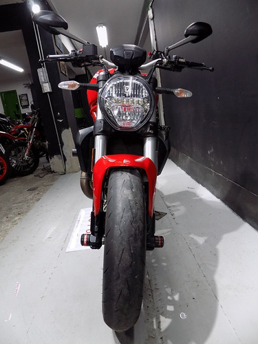 Imagen 4 de 8 de Ducati Monster 821 Roja 2020