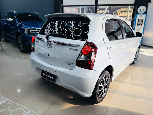 Toyota Etios 1.5 Platinum