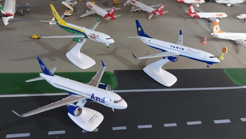 3 Miniaturas- B737-800 Gol E Varig + A320 Azul - Esc 1/200