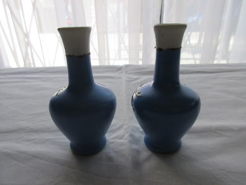 Dos Floreros Violeteros Antiguos De Porcelana, Pintados A Ma (Usado)