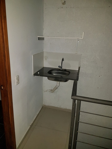 Imagen 6 de 10 de Venta Tres Locales Juntos Con Renta. Zona Mayorista