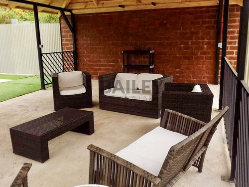 Casa En Venta En Olmué Con Piscina Y 2 Quinchos