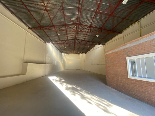 Imagem 5 de 5 de Barracao - Ba00003 - 69900389