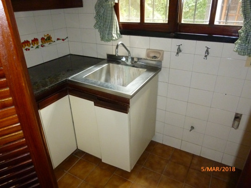 Imagen 12 de 21 de Chalet En Dos Plantas, Hurlingham