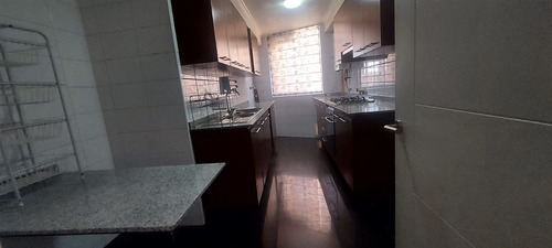 Departamento En Venta De 3 Dorm. Est Y Bodega En Condominio