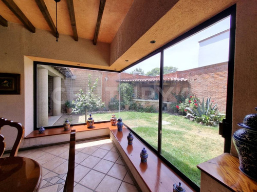 Casa En Venta Estilo Mexicano En Campestre Morillotla! A Un Min De Periférico!