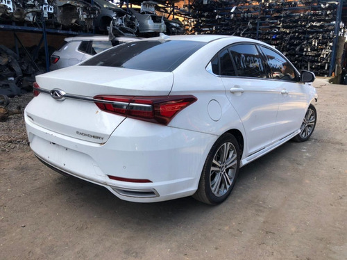 Imagem 3 de 7 de Sucata Chery Arrizo 6 2021 150v Branco