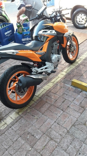 Imagem 3 de 4 de Honda Twister