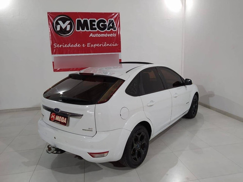 Imagem 4 de 12 de Ford Focus 2.0 Titanium Hatch 16v Flex 4p Automático