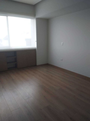 Departamento En Venta En Zavaleta