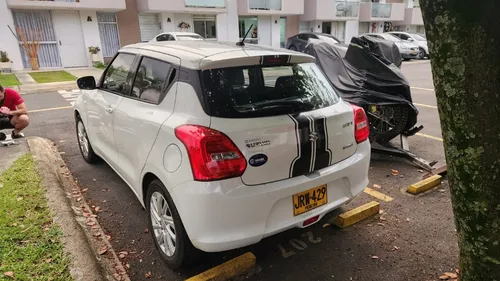 Suzuki Swift 1.2 Hybrid (hibrido)