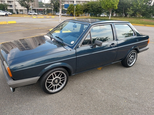 Imagem 10 de 15 de Voyage Plus 1.6 1986 Placas Preta
