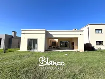 Comprar Casa  En Venta En Pilar Del Este, Pilar, G.b.a. Zona Norte
