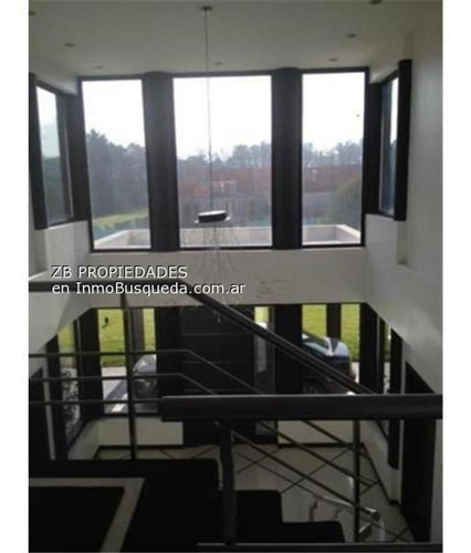 467 E/ 142 Y 143: Casa En Country Grand Bell