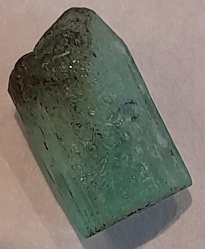 Mas Mineral Cristal Esmeralda Roca Berilo Verde 13 Mm X 8 Mm