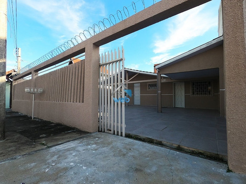Imagem 3 de 30 de Uma Ótima Oportunidade Para Você, Que Está Procurando Por Imóveis No Cajuru, São Duas Casas De 75m² Cada, Em Um Terreno De 300m² No Conjunto Mercúrio, Com Fácil Acesso À Br-277. - Ca01674 - 70162767