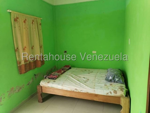 Casa Super Potencial Para Hacer Tu Mejor Inversión A 200m De La Playa 25-14684