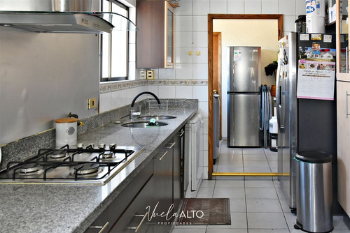 Depto. En Venta 5 Dorm. / Gran Terraza / 4 Estacionamientos