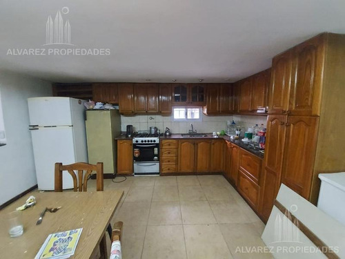 Imagen 16 de 30 de Casa 4 Ambientes Venta Villa Udaondo Ituzaingo