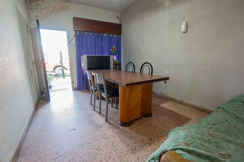 Venta De Casa Multifamiliar En Ituzaingó