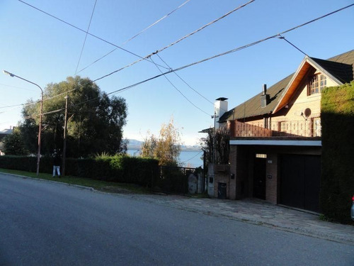 Imagen 17 de 17 de Casa De 5 Dormitorios En Barrio Belgrano Con Vista Al Lago