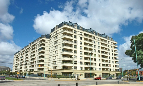 Imagen 1 de 12 de Departamento En Venta Ubicado En Puerto Madero, Capital Federal