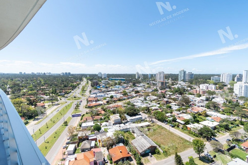 Imagen 20 de 21 de Apartamento Con Vista Al Mar En Venta Alexander Boulevard Punta Del Este - Punta Del Este Mansa