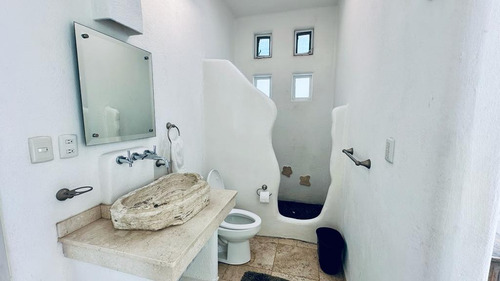 Renta Casa Santorini Con Vistas Expectaculares En 4 Habitaciones Con Baño De Un Stilo Único En Su Tipo, Alberca Climatizada Y Jardín Bonito. Todos Los Servicios En Fracc Rancho San Diego Ixtapal Sal