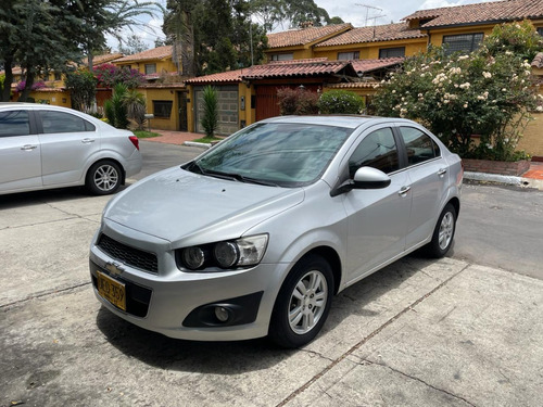 Chevrolet Sonic 1.6 Lt 4 p