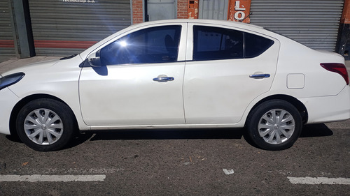 Nissan Versa 1.6 Sense Mt