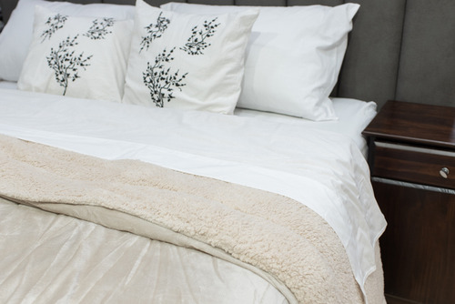 Edredón Flannel Con Corderito Drims King Beige