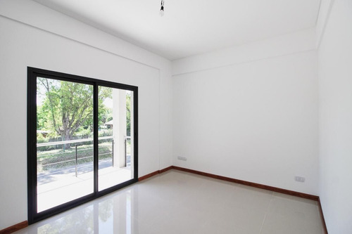 Imagen 11 de 30 de Departamento 4 Ambientes Venta En Barrio Cerrado Zona Oeste