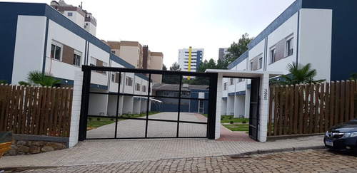 Imagem 3 de 10 de Sobrado Com 2 Dormitórios À Venda, 60 M² Por R$ 305.000,00 - Sanvitto - Caxias Do Sul/rs - So0256