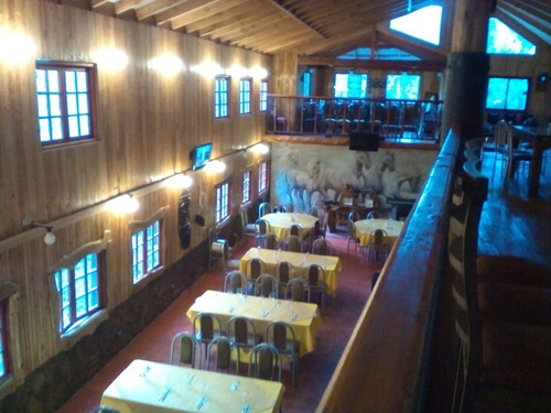 Centro Turístico Y Centro De Eventos Con Terrazas