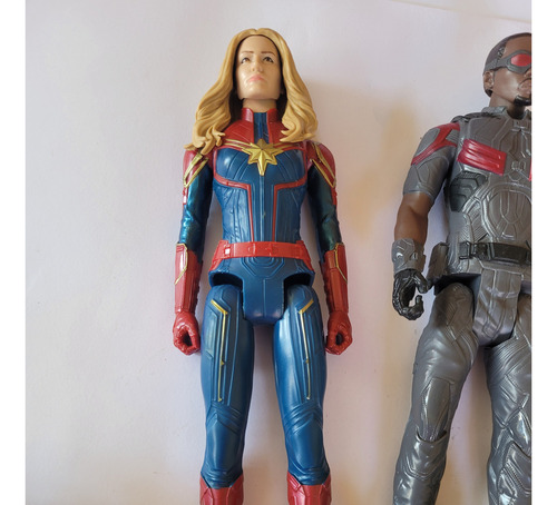 Set Pack Titan Hero Avengers Hasbro Winter Soldier (Usado)