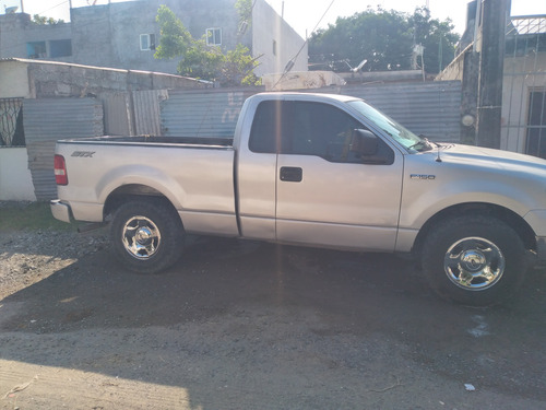 Ford F150 Automática 6 Cilindros