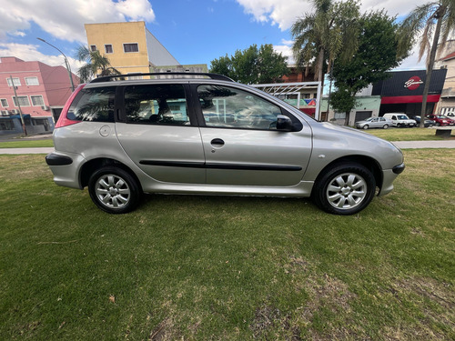 Peugeot 206 1.6 Sw Xt Premium