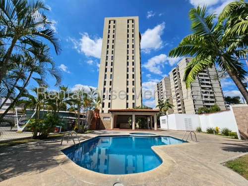 Apartamento En Venta Urb San Jacinto Edificio Con Piscina Y Bellas Áreas 25-12446 Hc