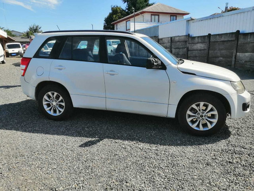 Suzuki Grand Nomade 2.4 4x2
