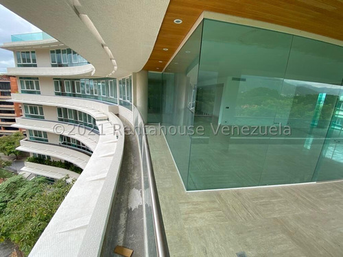 Pent-house En Venta Urb. Campo Alegre, Caracas. 24-26693 Yf