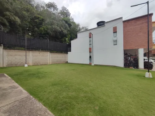 Casa En Venta En San Luis. Cod V30710