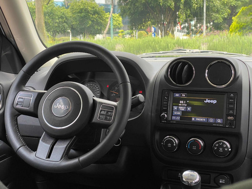 Imagen 13 de 13 de Jeep Patriot 2016 2.4 Litude 4x2 At