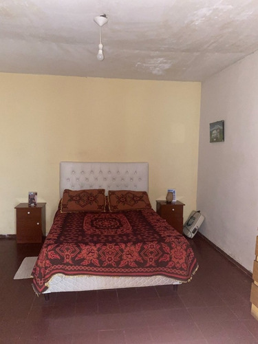 Casa Mixta Cerca De La Rotonda Del Avion!