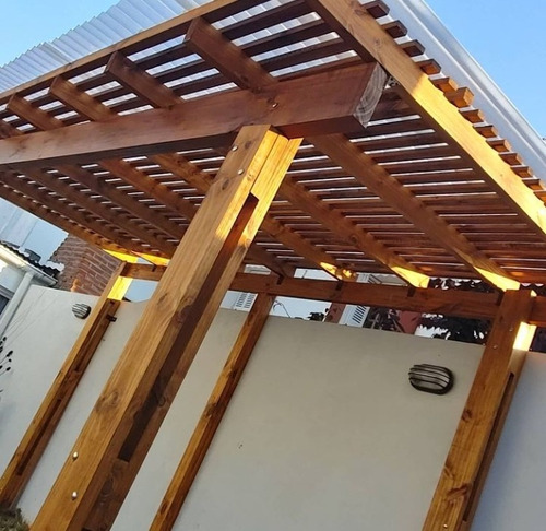 Pérgola De Madera/ Garage