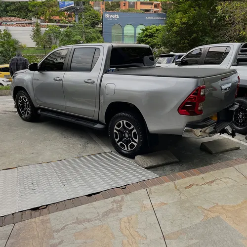 Toyota Hilux 2.8 Srx Diésel 4X4 Aut