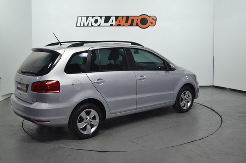 Imagen 7 de 12 de Volkswagen Suran 1.6 Trendline Mt 2016-imolaautos