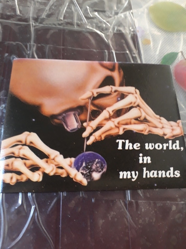 Calco Autoadehsivo...the World,in Mi Hands