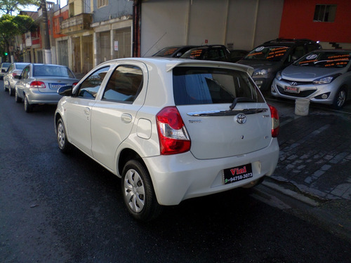 Imagem 4 de 9 de Toyota Etios X 1.3 16v Flex 2016/2016