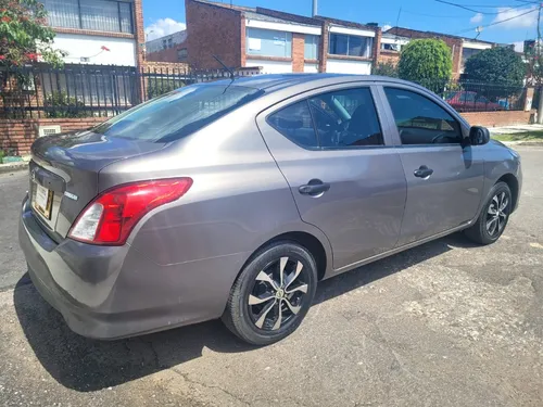 Nissan Versa Drive